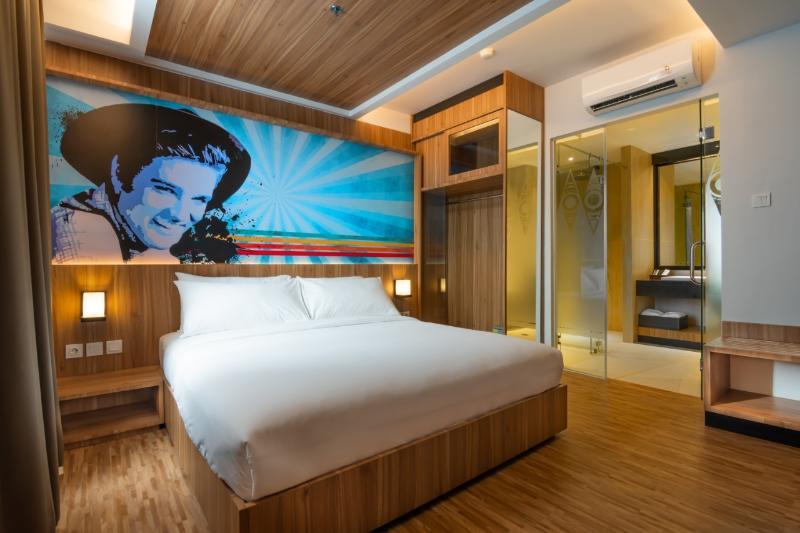 Fox Hotel Jayapura Exteriör bild